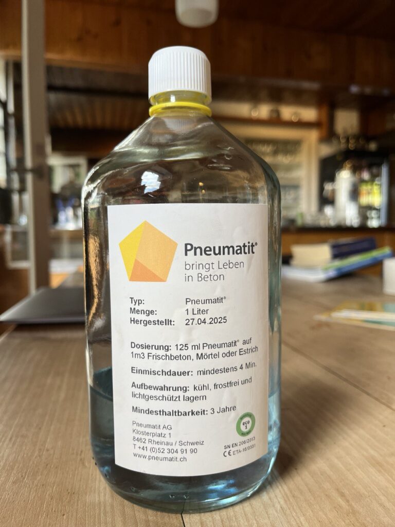 Hofgut Leo, Regenerativer Beton, Pneumatit